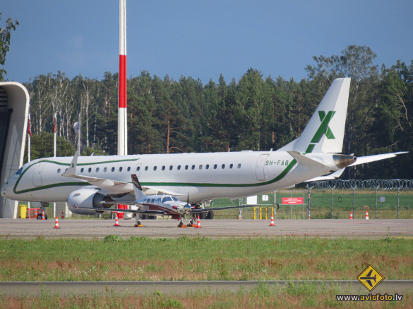 Embraer Lineage 1000 (ERJ-190-100ECJ)